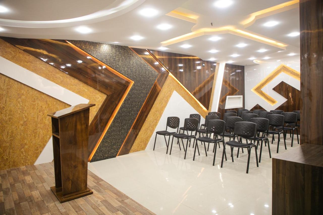 Crescent International Kohima Kültér fotó